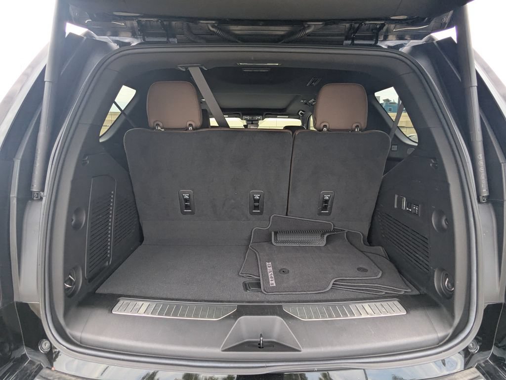 Used 2023 Chevrolet Tahoe High Country RWD image 25