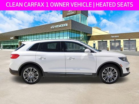 Used 2017 Lincoln MKX Reserve w/ Lincoln MKX Climate Package FWD image 4