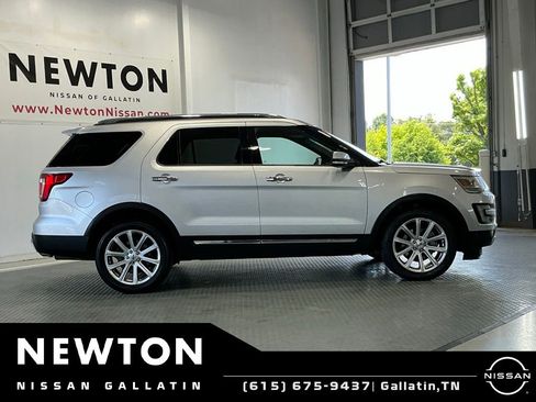 Used 2016 Ford Explorer Limited AWD/4WD image 4