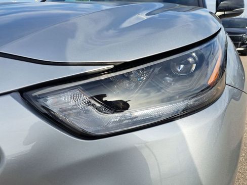 Used 2023 Toyota Highlander XSE image 10