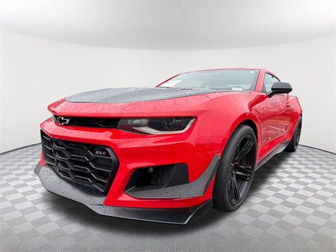 Used 2020 Chevrolet Camaro ZL1 image 1