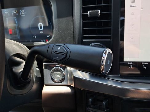 New 2025 Ford F250 King Ranch w/ Chrome Package image 30