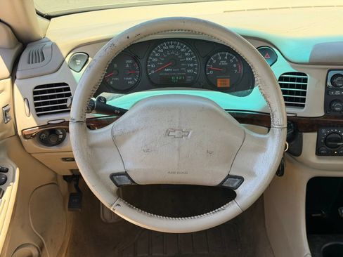 Used 2005 Chevrolet Impala LS FWD image 8