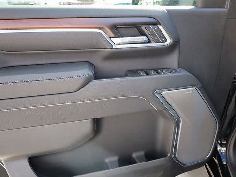 New 2026 GMC Sierra 3500 Denali w/ Technology Package image 11