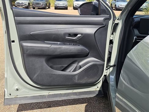 Certified 2025 Hyundai Santa Cruz SEL image 14