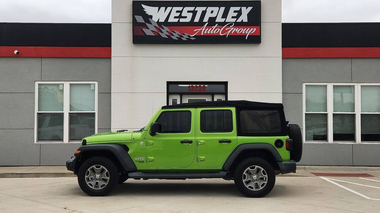 Used 2018 Jeep Wrangler Unlimited Sport S AWD/4WD image 24