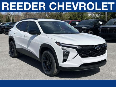 New 2026 Chevrolet Trax LT w/ Driver Confidence Package image 1