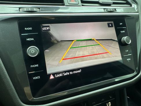 Used 2024 Volkswagen Tiguan SE FWD image 69