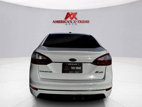 Used 2014 Ford Fiesta Titanium FWD image 4