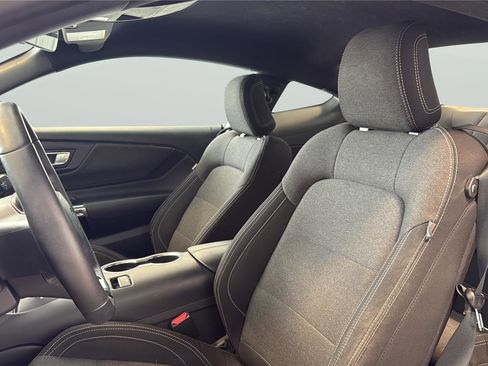 Used 2024 Ford Mustang Coupe image 11