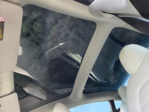 Used 2022 Tesla Model 3 Performance AWD/4WD image 11
