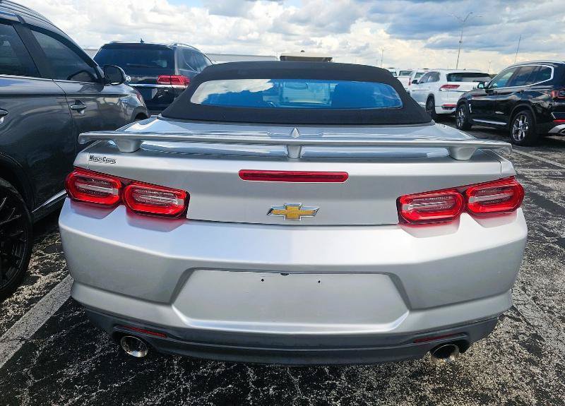 Used 2019 Chevrolet Camaro LT RWD image 4