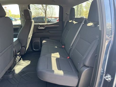 Used 2022 Chevrolet Silverado 1500 RST AWD/4WD image 23
