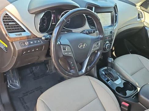 Used 2019 Hyundai Santa Fe XL image 10