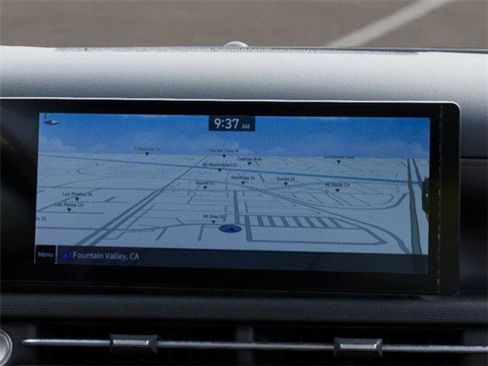 Certified 2025 Hyundai Santa Cruz Limited image 13