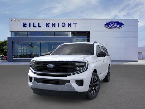 New 2026 Ford Expedition Platinum w/ Driver's Package image 2