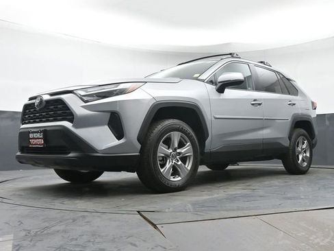 Certified 2025 Toyota RAV4 XLE w/ Convenience Package FWD image 36