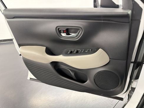 New 2027 Honda HR-V LX image 13