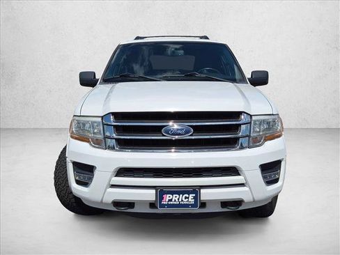 Used 2015 Ford Expedition XLT AWD/4WD image 2