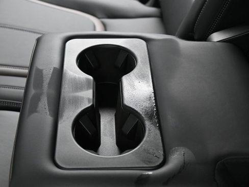 New 2026 Nissan Armada SL image 24