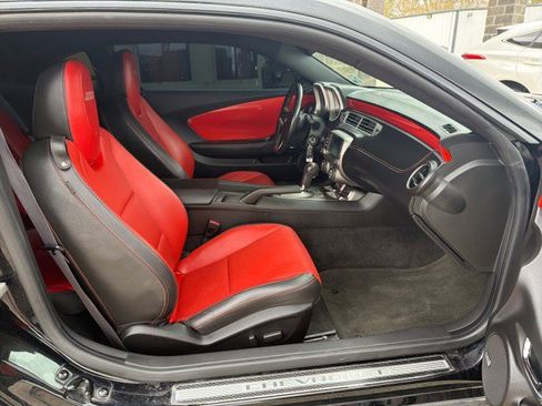 Used 2015 Chevrolet Camaro SS image 25
