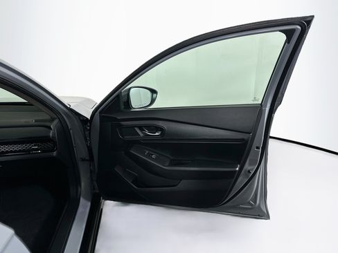 Used 2025 Honda Accord EX-L image 29