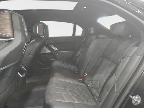 Certified 2023 BMW 760i xDrive AWD/4WD image 23