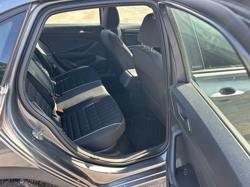 Used 2023 Volkswagen Jetta Sport FWD image 8