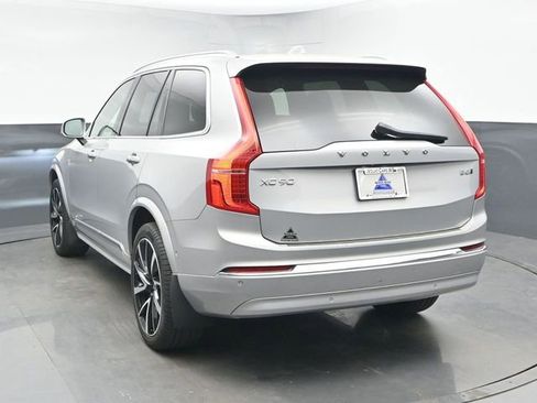 Used 2023 Volvo XC90 B5 Plus w/ Protection Package Premier image 8