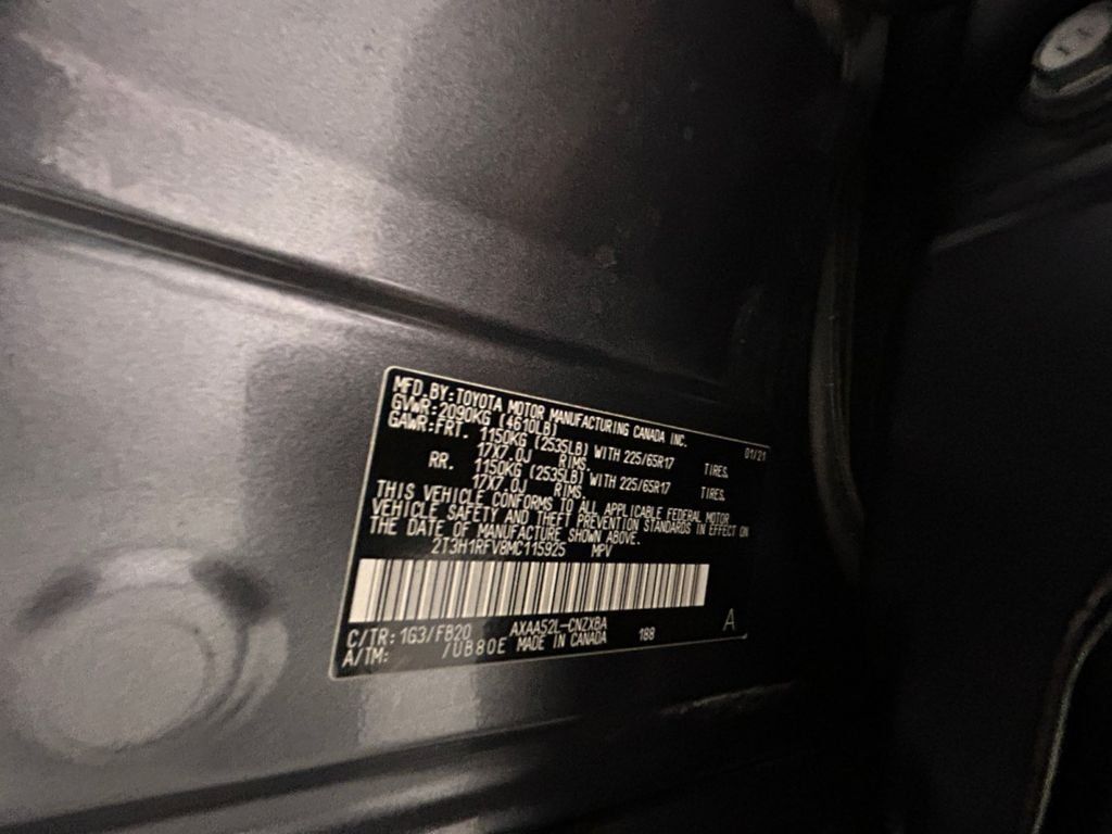 Used 2021 Toyota RAV4 LE FWD image 20
