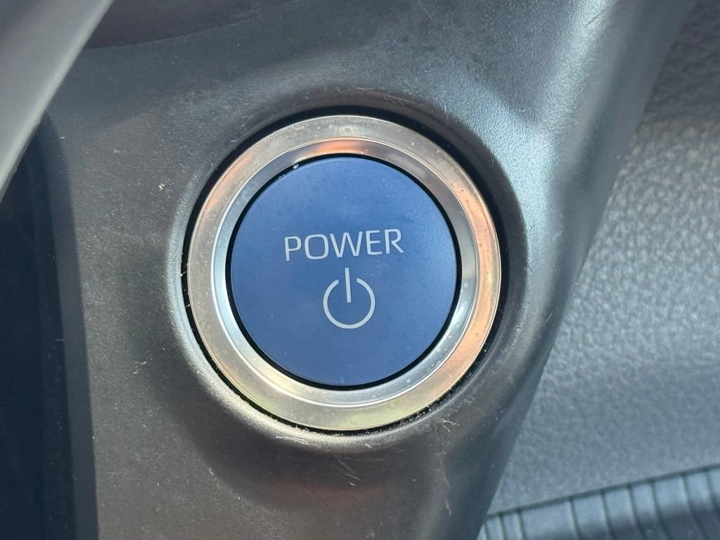 Used 2024 Toyota Sienna XSE FWD image 28
