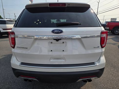 Used 2019 Ford Explorer Platinum AWD/4WD image 6