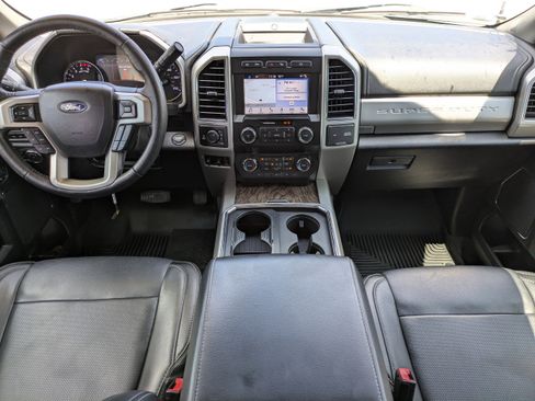 Used 2019 Ford F250 Lariat w/ Lariat Ultimate Package AWD/4WD image 14