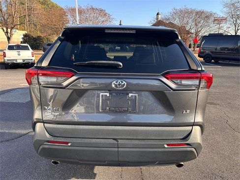 Certified 2021 Toyota RAV4 LE image 4