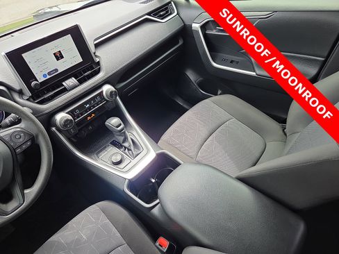Used 2025 Toyota RAV4 XLE w/ Convenience Package AWD/4WD image 12