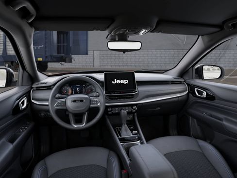 New 2026 Jeep Compass Latitude image 23