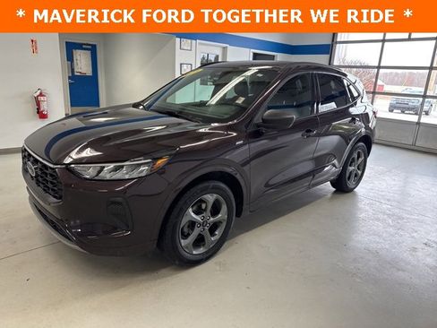 Used 2023 Ford Escape ST-Line w/ Tech Pack #1 image 2