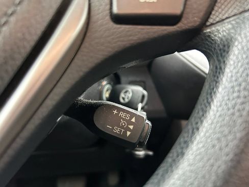 Used 2016 Toyota RAV4 LE FWD image 42