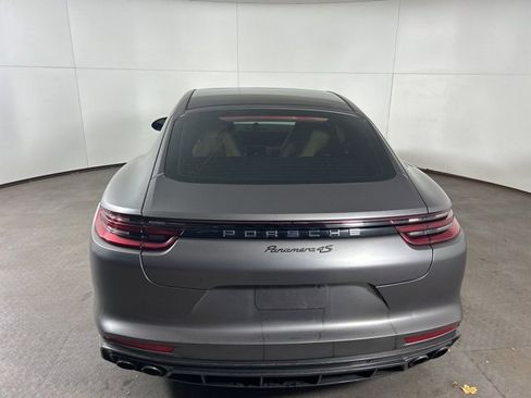 Used 2018 Porsche Panamera 4S image 7