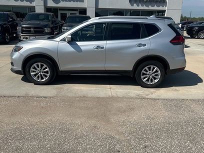 Used 2017 Nissan Rogue SV