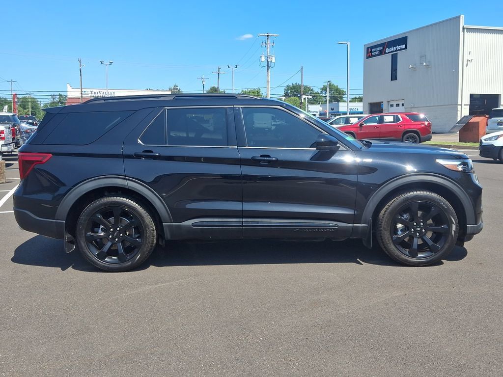 Used 2024 Ford Explorer ST-Line w/ Class IV Trailer Tow Package AWD/4WD image 10
