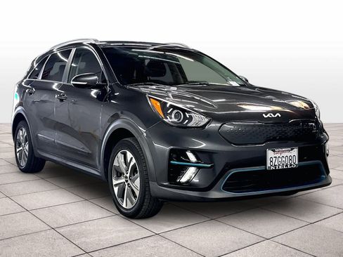 Used 2022 Kia Niro EX FWD image 2