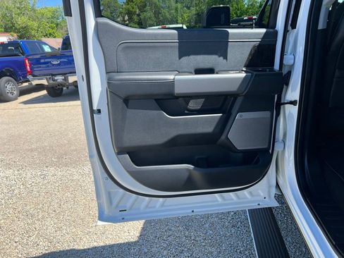 Used 2024 Ford F250 Lariat w/ Lariat Ultimate Package AWD/4WD image 14