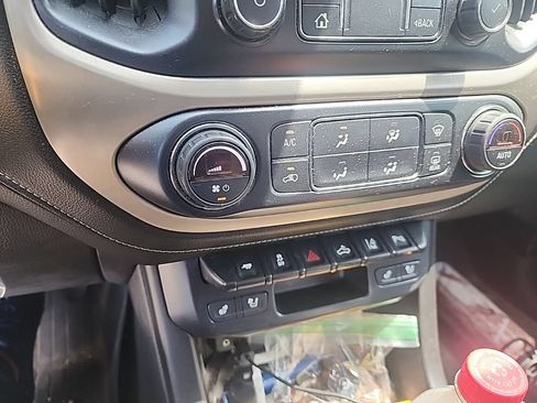 Used 2019 GMC Canyon Denali AWD/4WD image 11