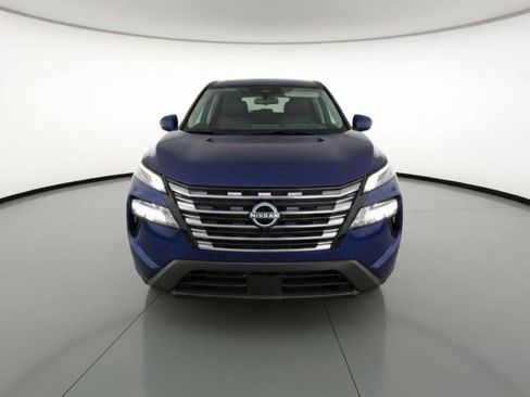 Used 2025 Nissan Rogue SV FWD image 2