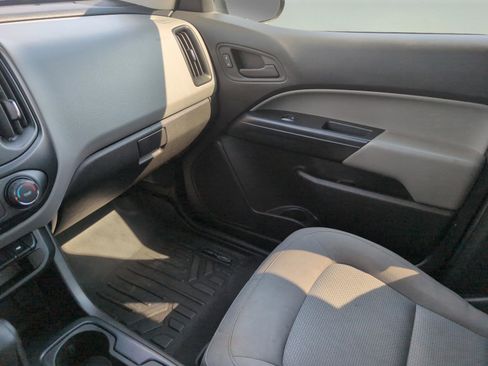 Used 2020 Chevrolet Colorado W/T image 21