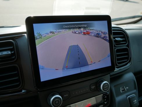 New 2025 RAM ProMaster 3500 w/ Premium Convenience Group image 9