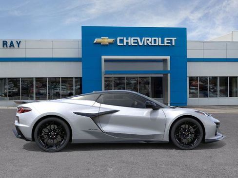 New 2027 Chevrolet Corvette Z06 w/ Stealth Interior Trim Package RWD image 29
