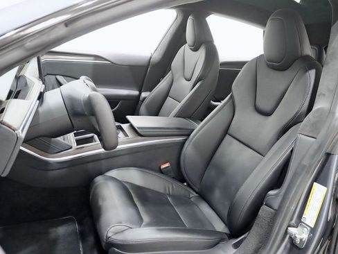 Used 2022 Tesla Model S image 29