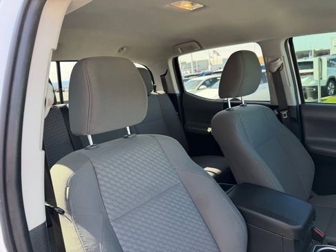 Used 2020 Toyota Tacoma SR5 w/ Blackout Package image 21